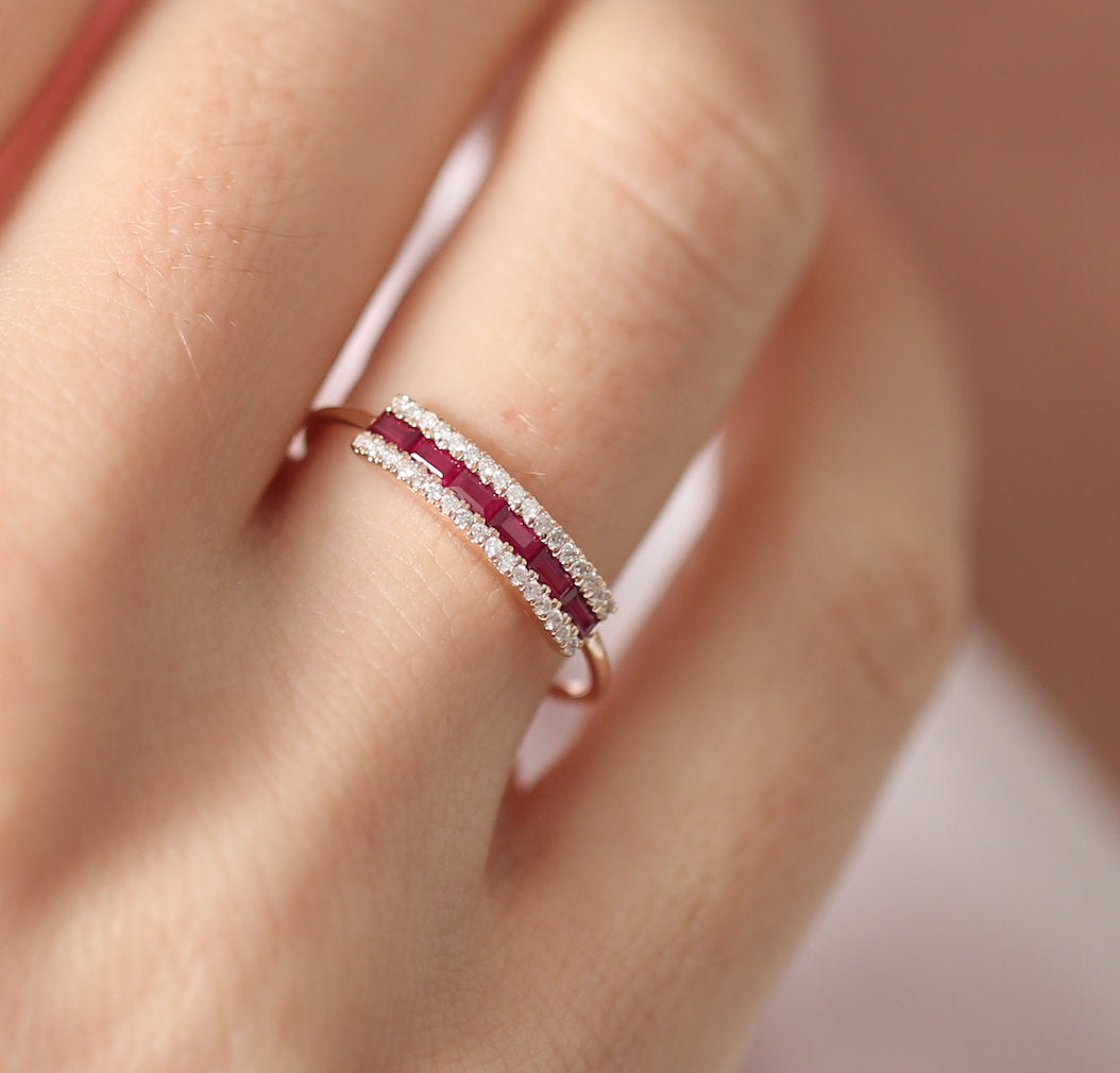 Fashion delicate men's and women's rings Zircon copper ring birthday gift anniversary jewelry Fashion delicate men's and women's rings Zircon copper ring birthday gift anniversary jewelry